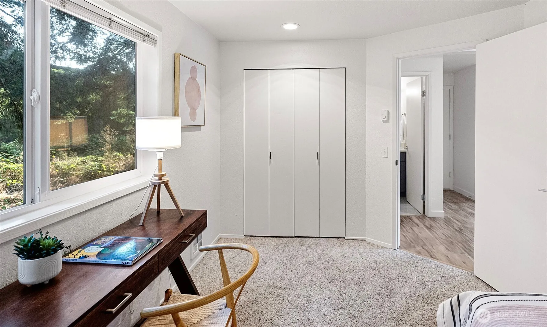 Property photo for 13600 4th Avenue Ne, Seattle photo 5