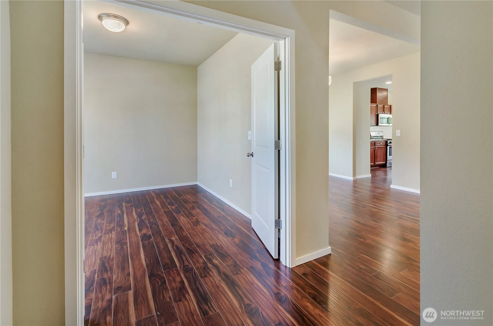 Property photo for 1014 81st Street Ct E, Tacoma photo 2
