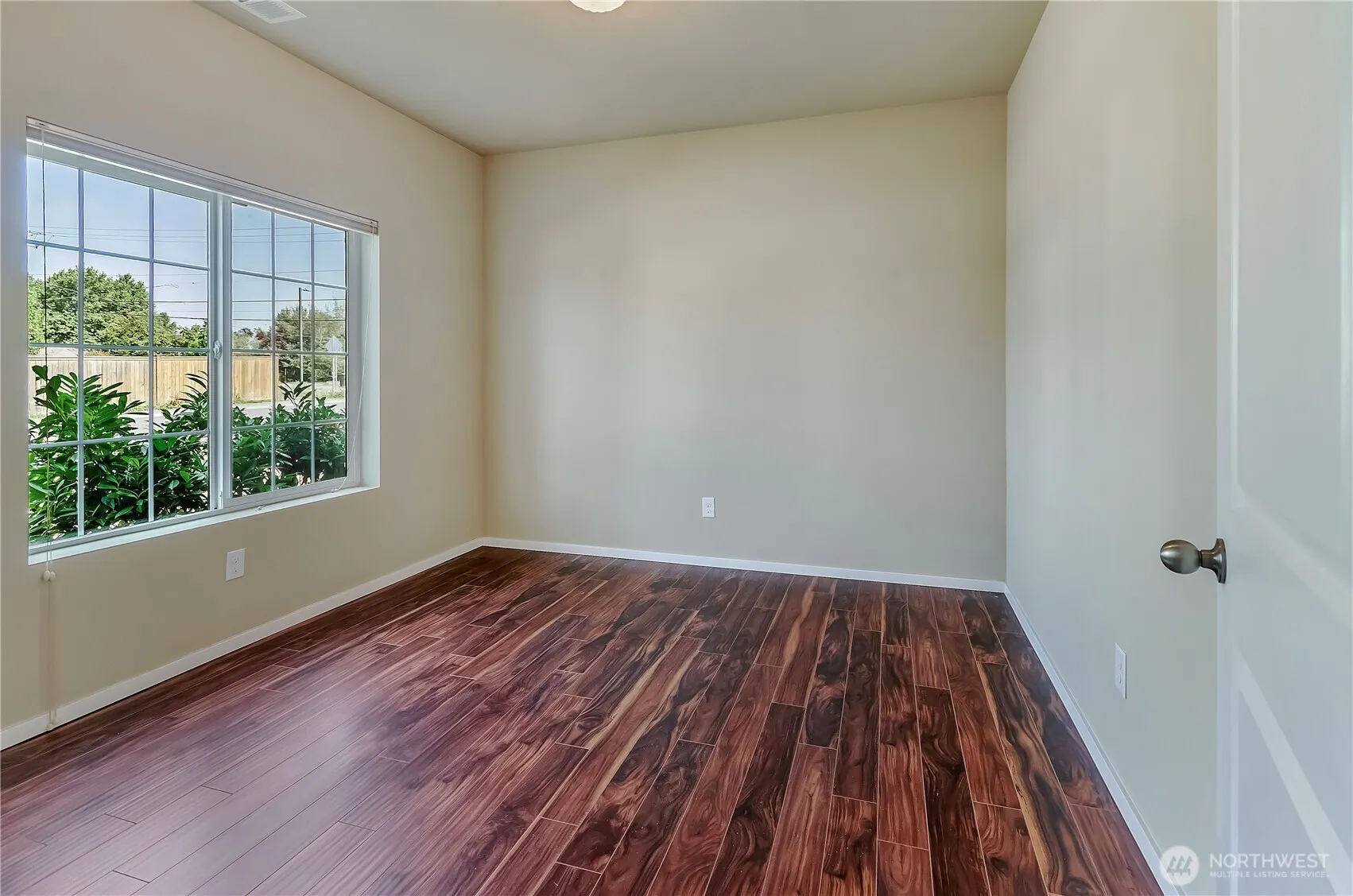 Property photo for 1014 81st Street Ct E, Tacoma photo 3