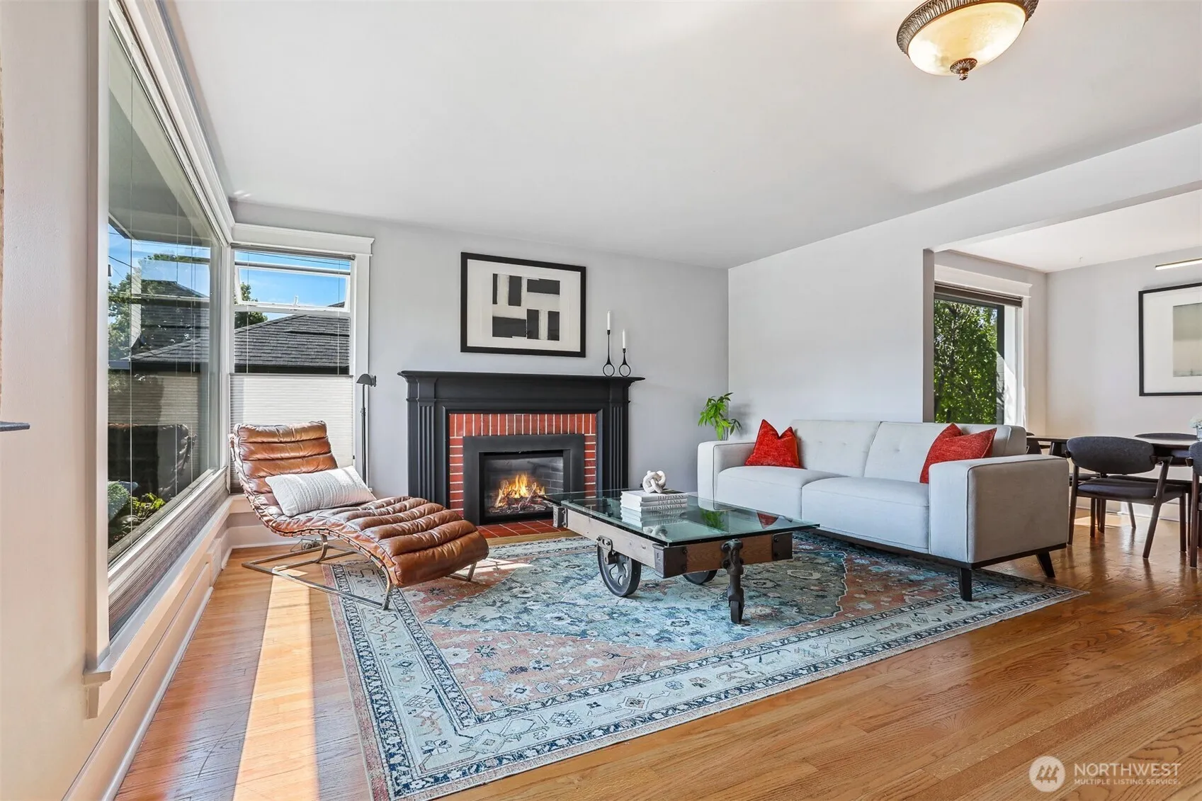 Property photo for 2617 32nd Avenue W, Seattle photo 4