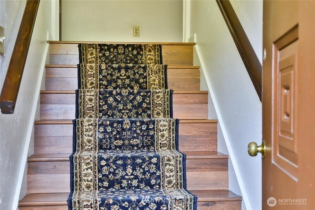 Property photo for 4825 S Graham Street, Seattle photo 3