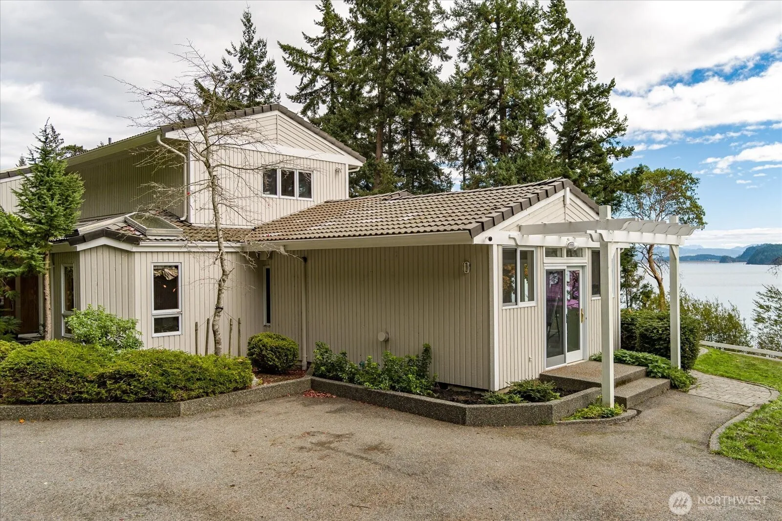 Property photo for 4486 Villarreal Lane, Oak Harbor photo 4