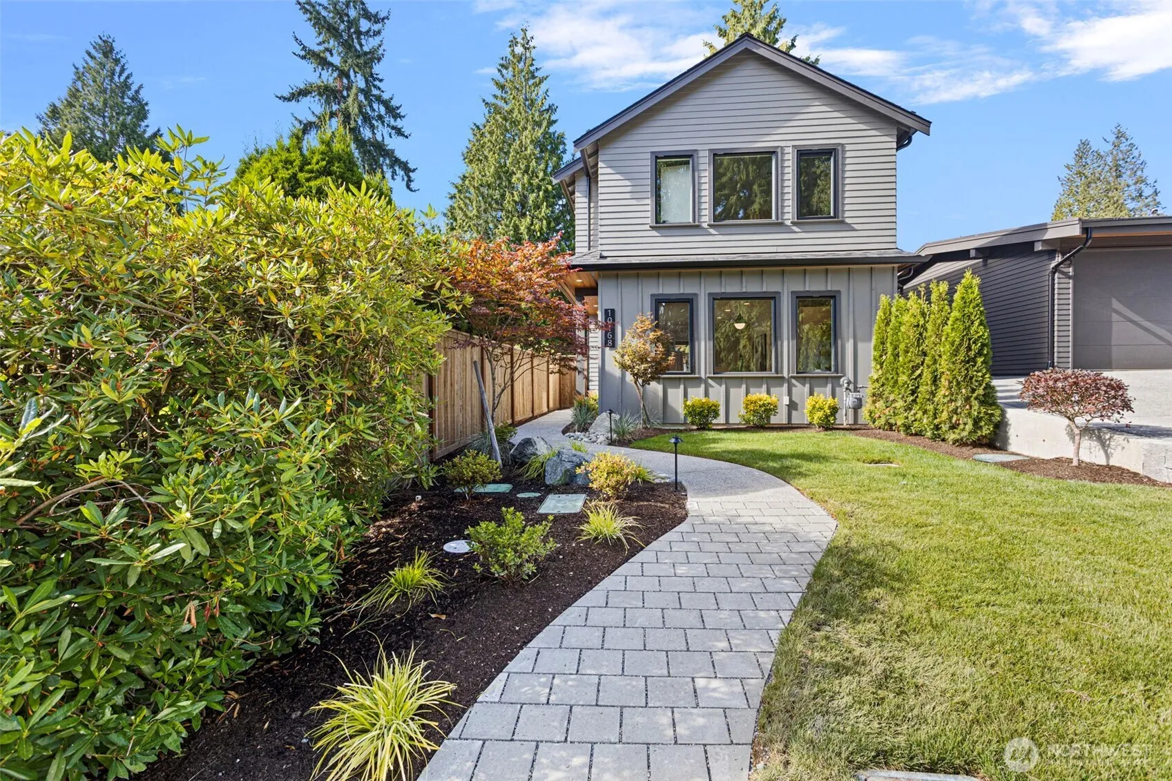 Property photo for 10168 Ne 112th Place, Kirkland