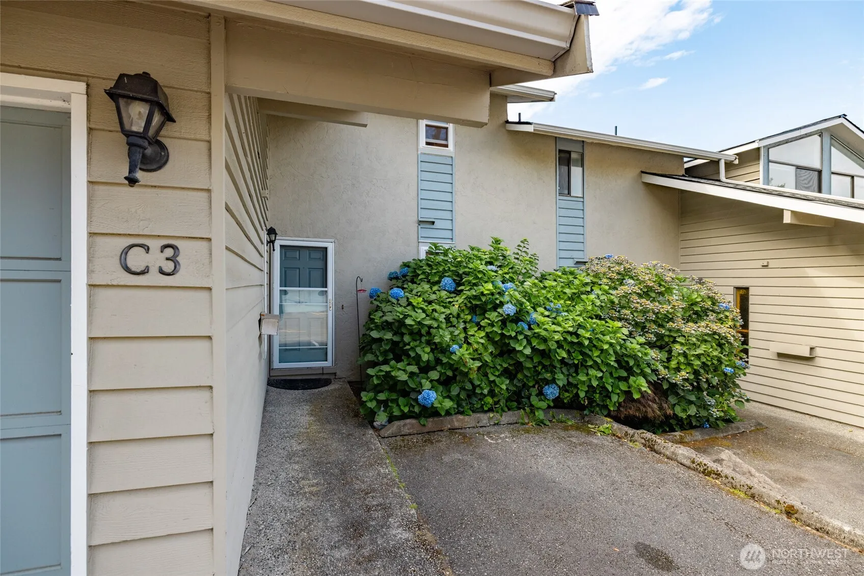 Property photo for 19215 40th Avenue W #c-3, Lynnwood photo 2