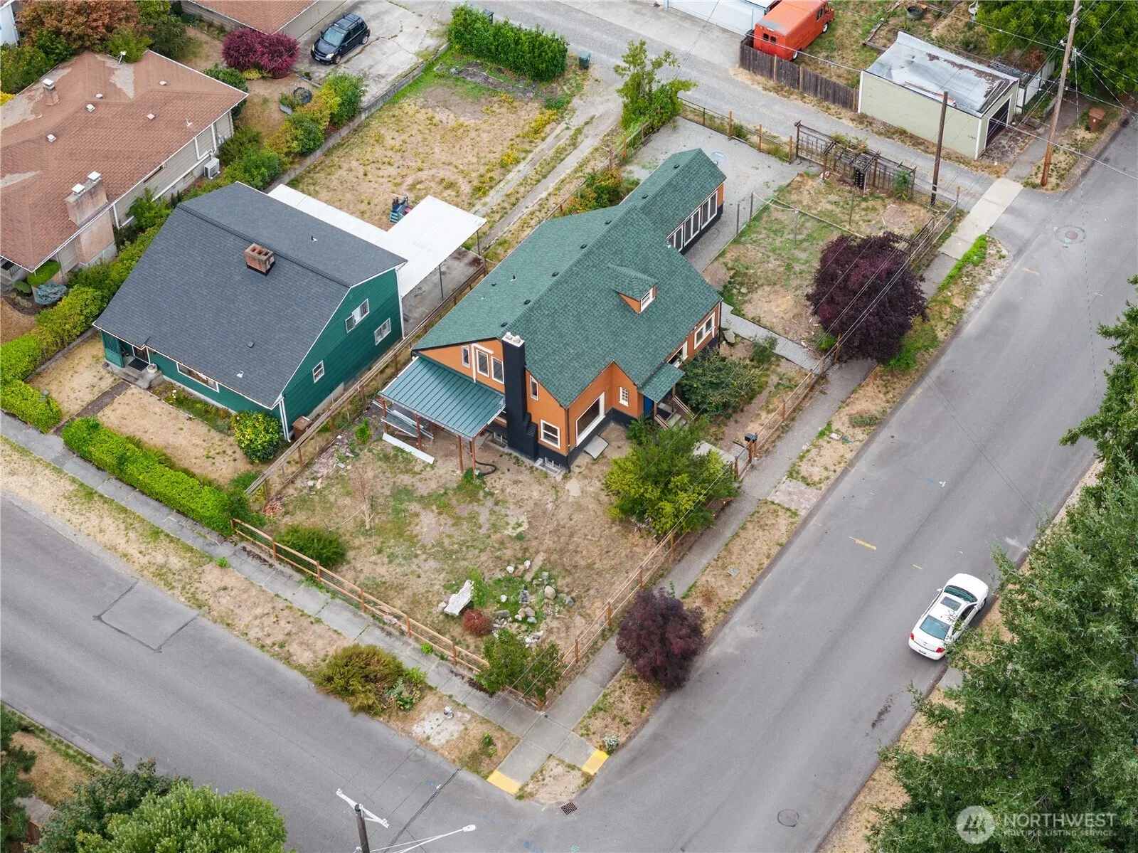Property photo for 716 S Puget Sound Avenue, Tacoma photo 2