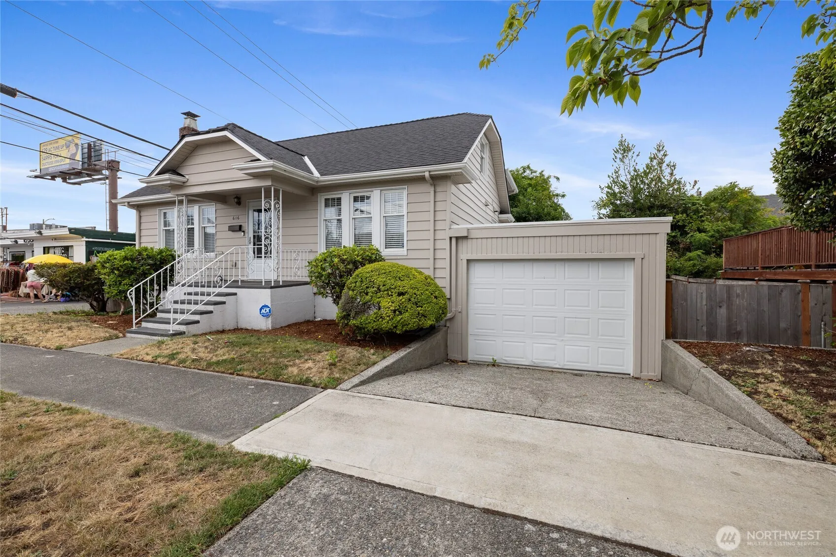 Property photo for 616 N Junett, Tacoma photo 2