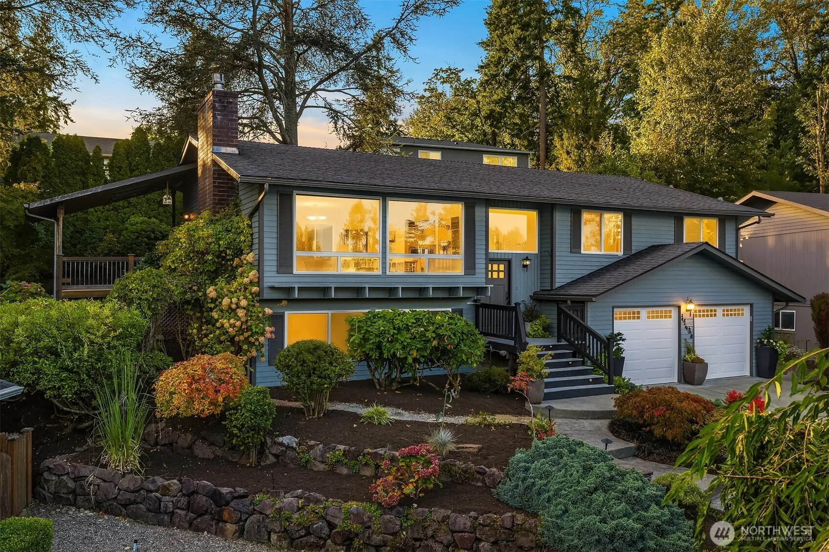 Property photo for 17605 Ne 15th Place, Bellevue