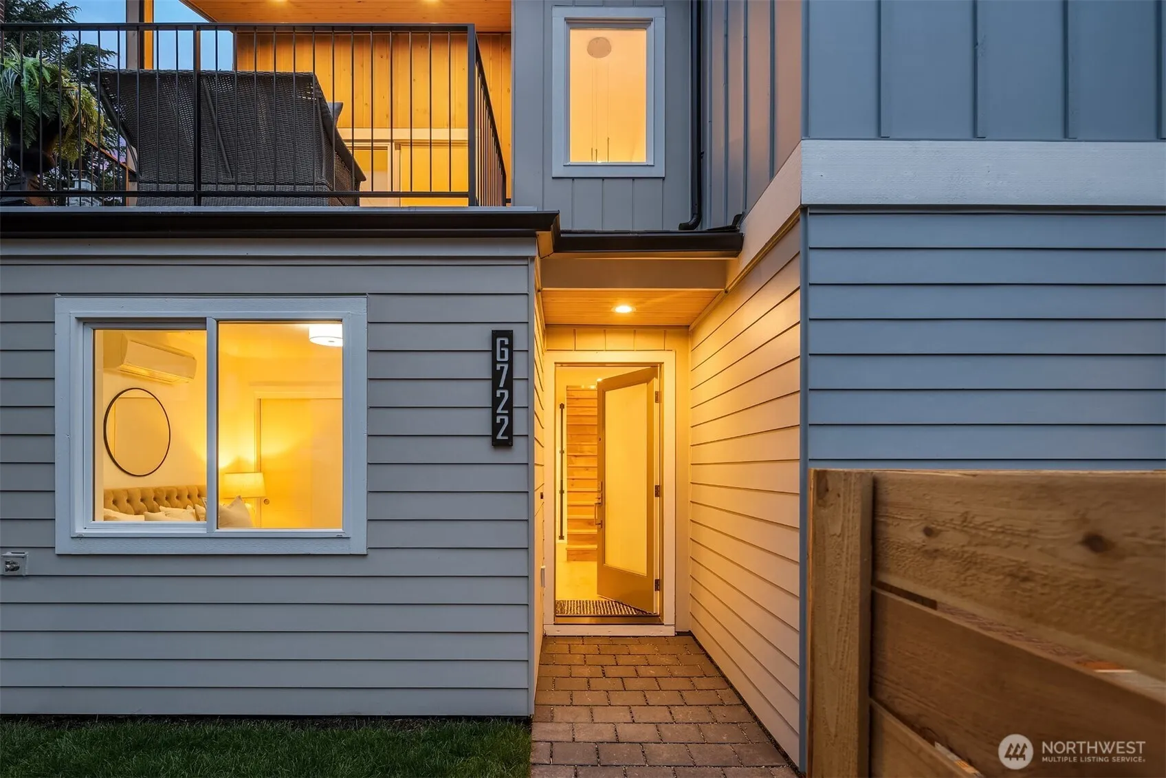 Property photo for 6722 Dibble Avenue Nw, Seattle photo 2