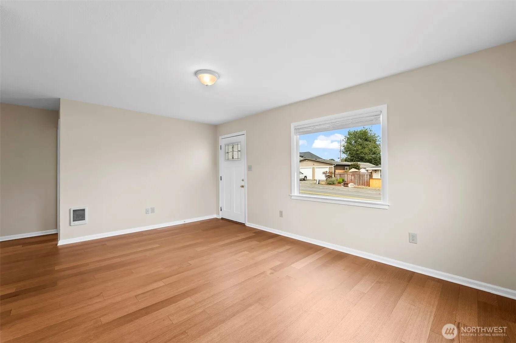 Property photo for 2322 S 15th Street, Tacoma photo 3
