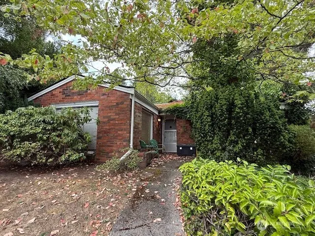 Property photo for 2222 Ne 80th Street, Seattle