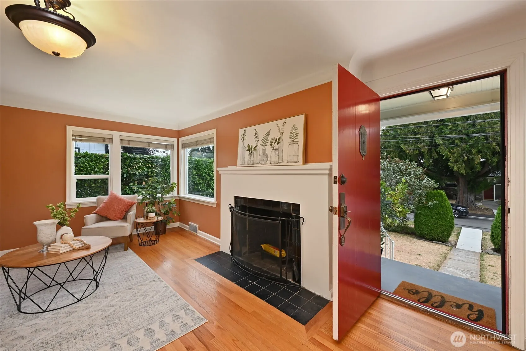 Property photo for 10723 23rd Avenue Ne, Seattle photo 3
