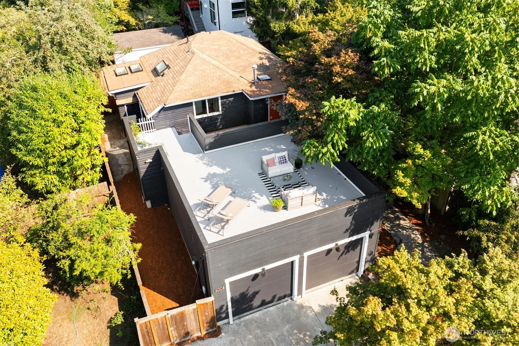 Property photo for 6008 57th Avenue Ne, Seattle
