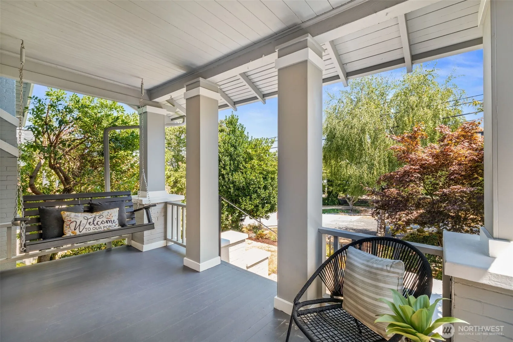 Property photo for 2531 1st Avenue N, Seattle