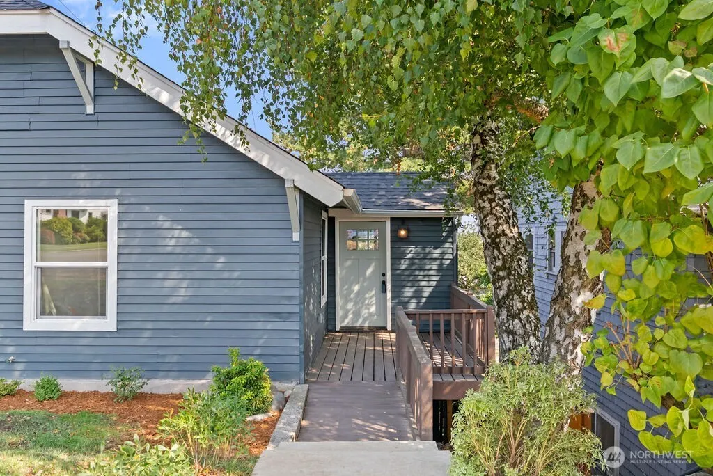 Property photo for 3817 Sw Dakota Street, Seattle photo 3