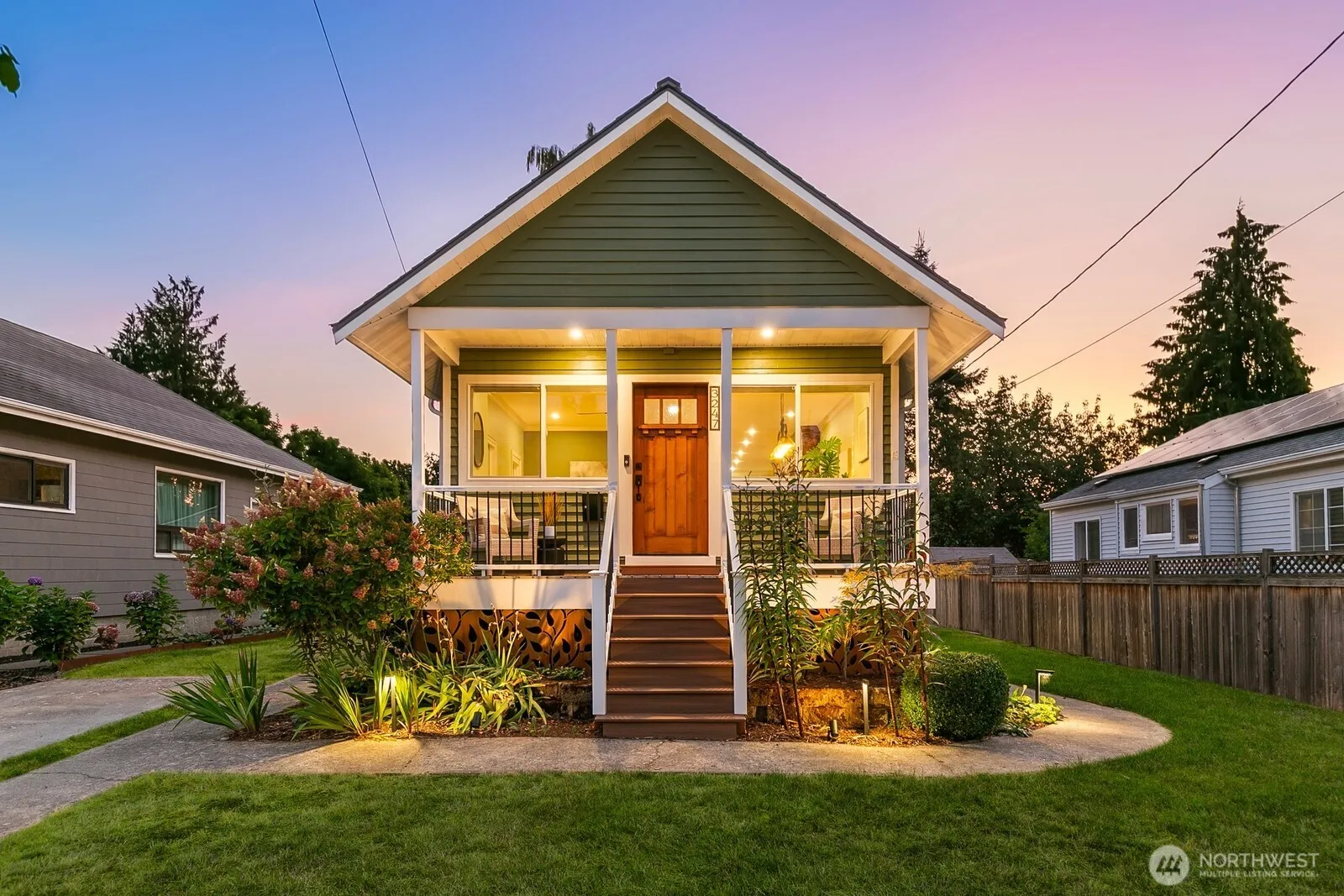 Property photo for 3247 Walnut Ave Sw, Seattle