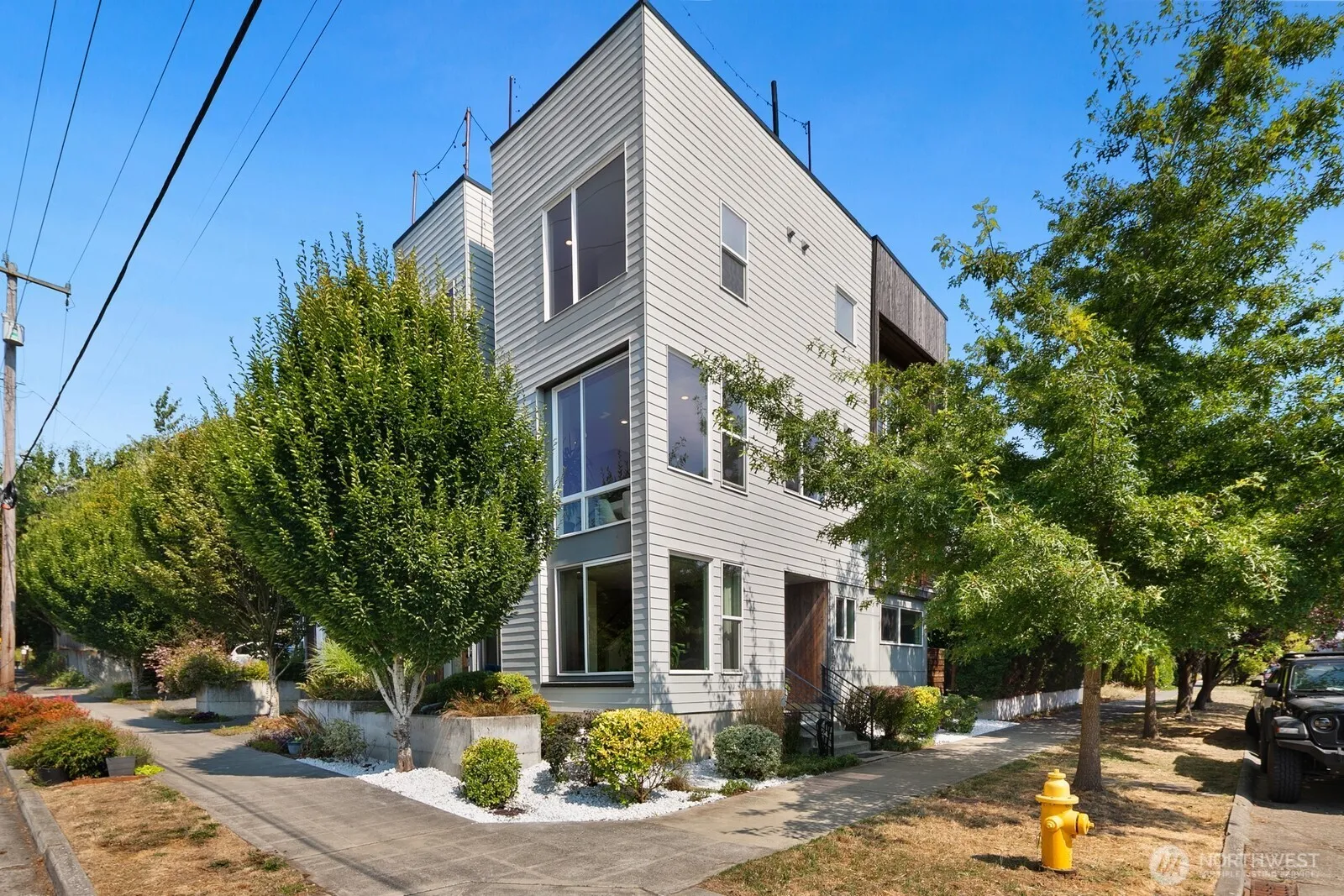 Property photo for 6400 28th Avenue Nw, Seattle