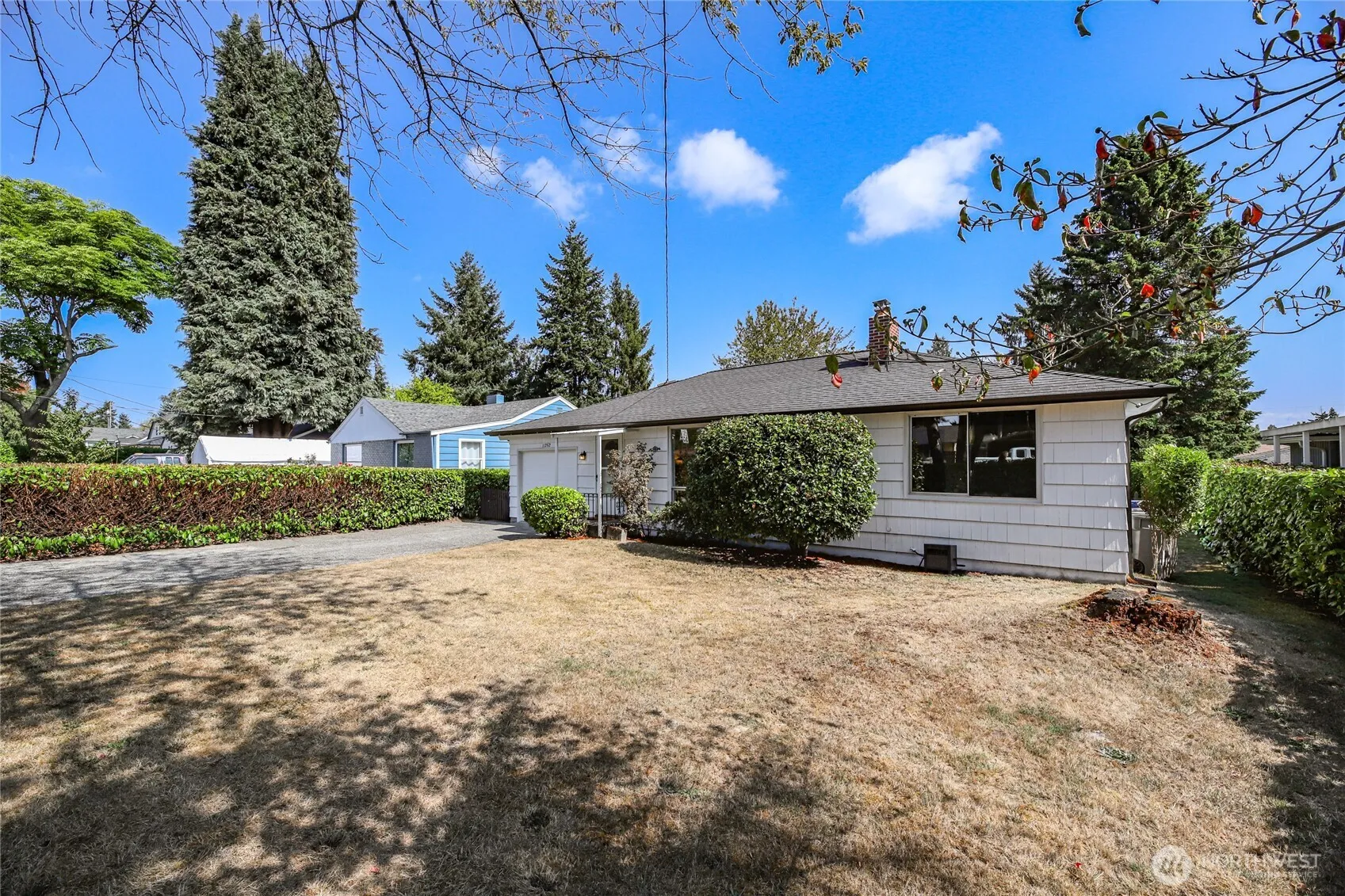 Property photo for 11252 12th Avenue Sw, Seattle photo 3
