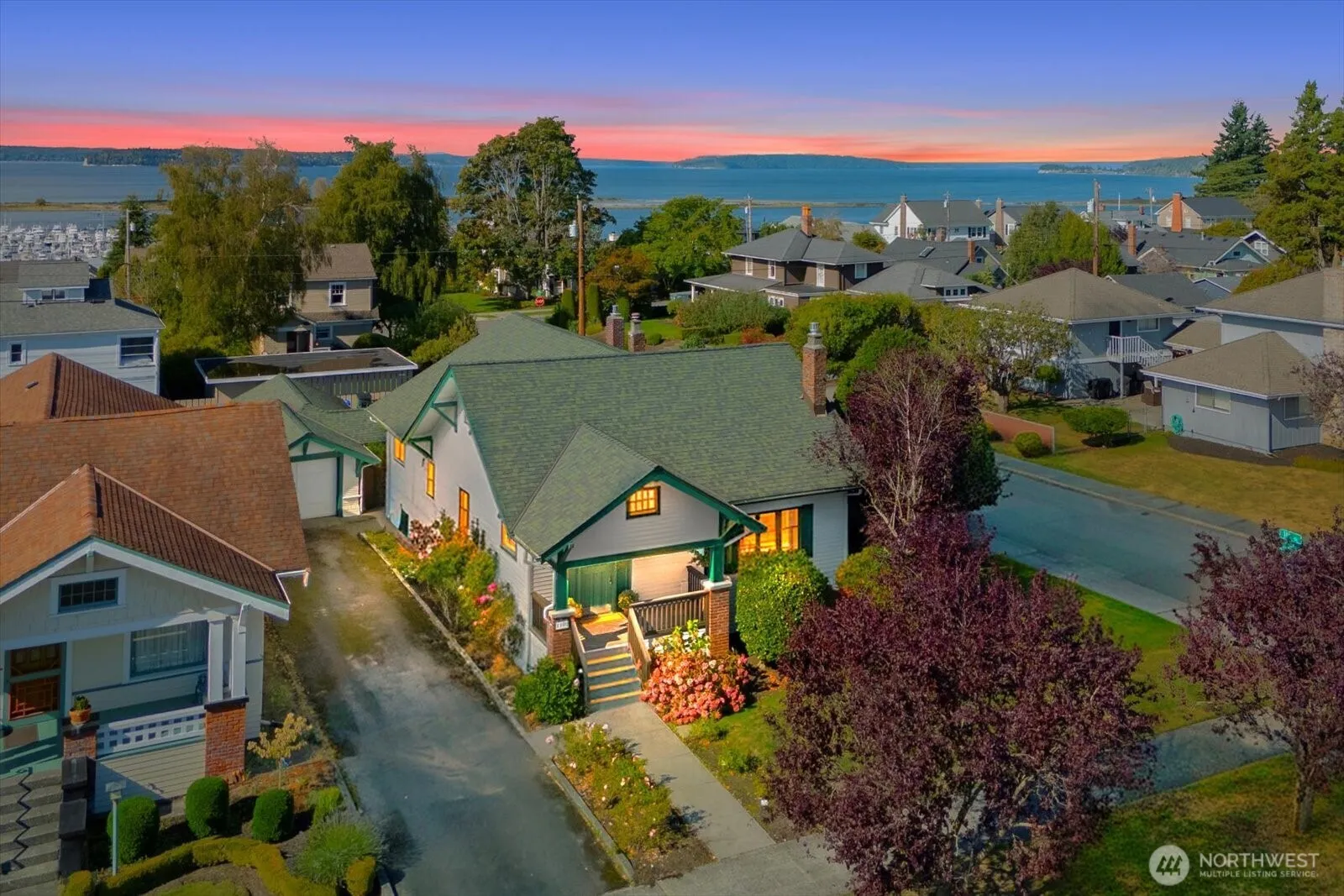 Property photo for 1102 Rucker Avenue, Everett