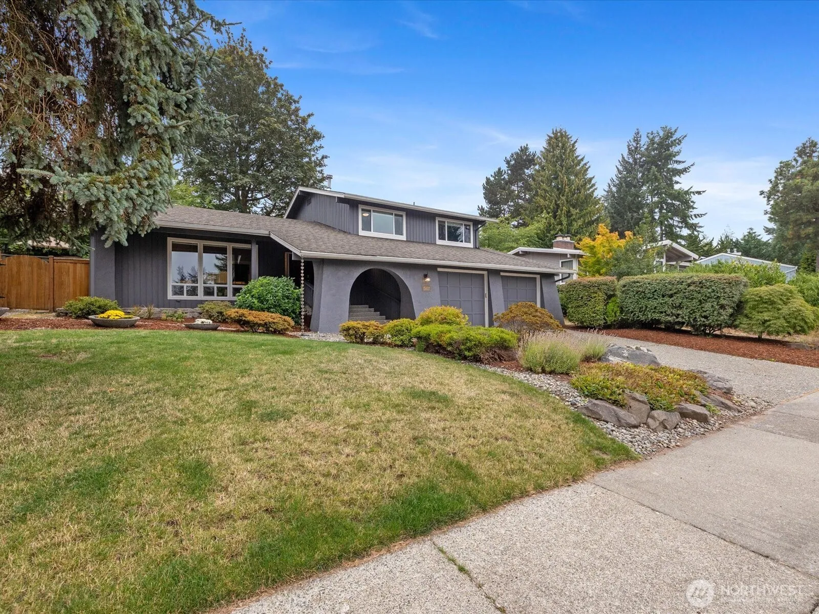 Property photo for 15037 Se 47th Street, Bellevue photo 4
