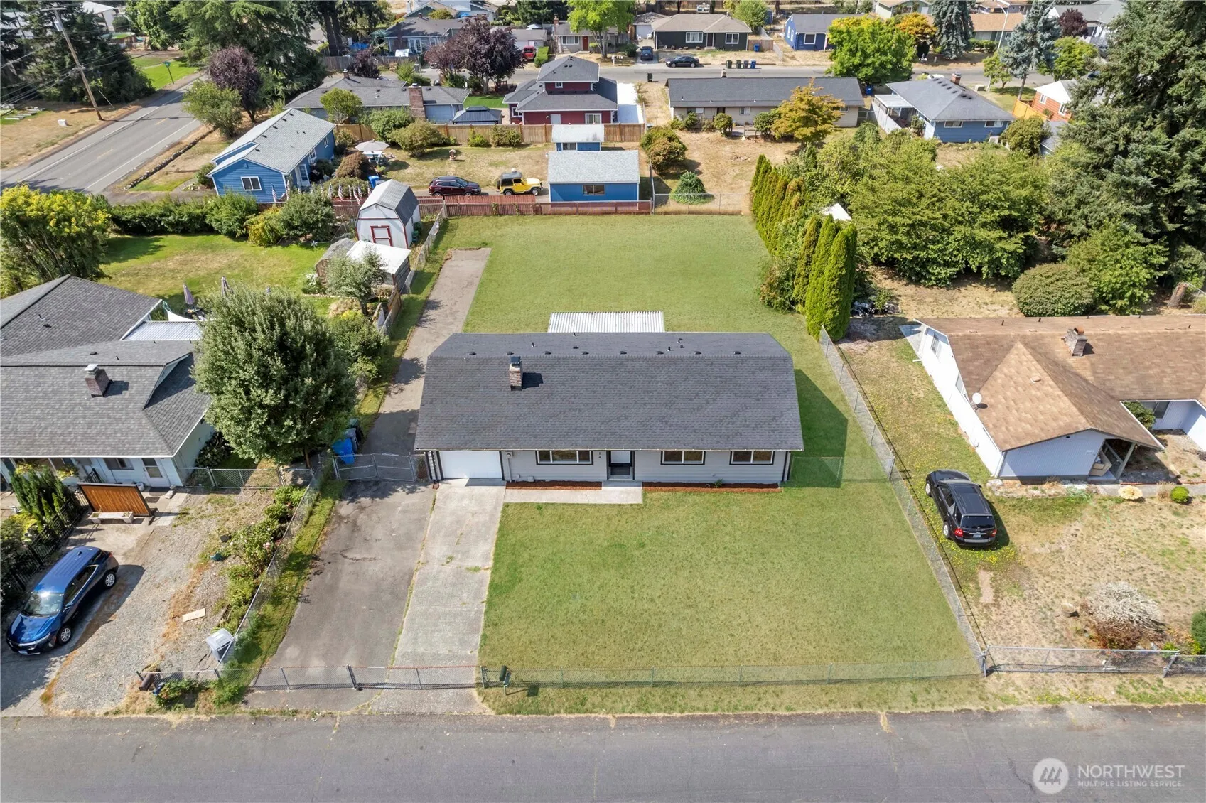Property photo for 13014 3rd Avenue Ct E, Tacoma photo 3