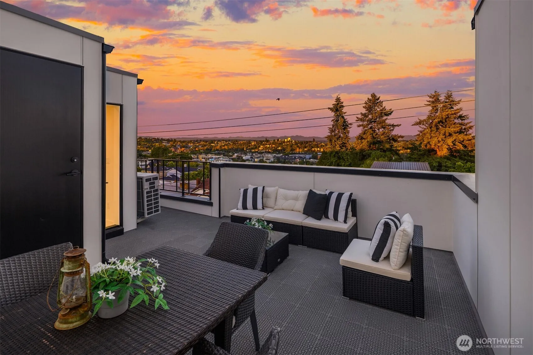 Property photo for 2341 16th Avenue S #c, Seattle
