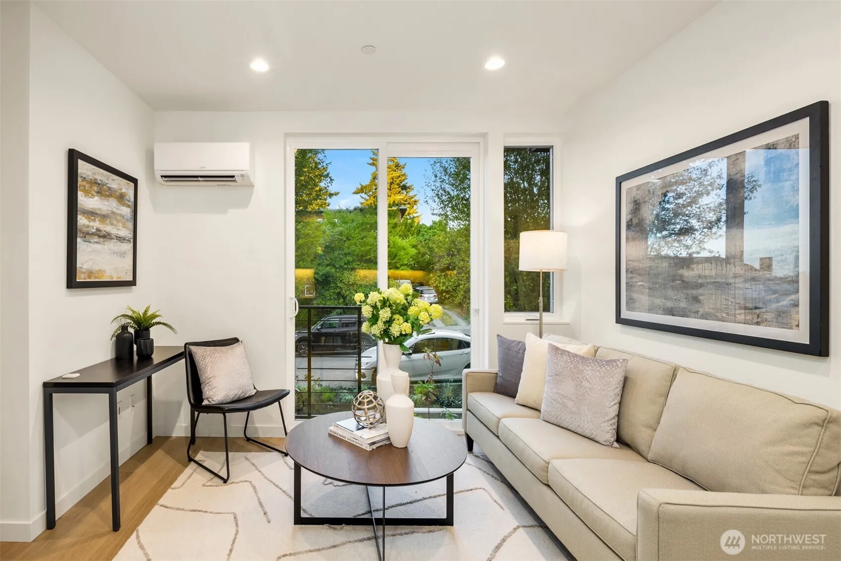 Property photo for 2341 16th Avenue S #c, Seattle photo 4
