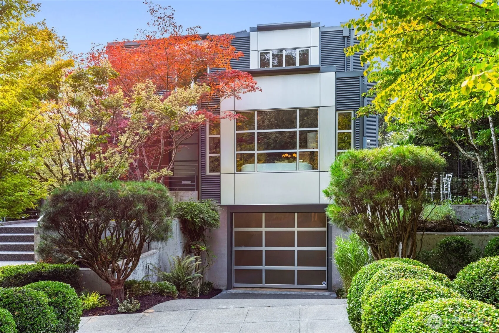 Property photo for 727 13th Avenue E, Seattle