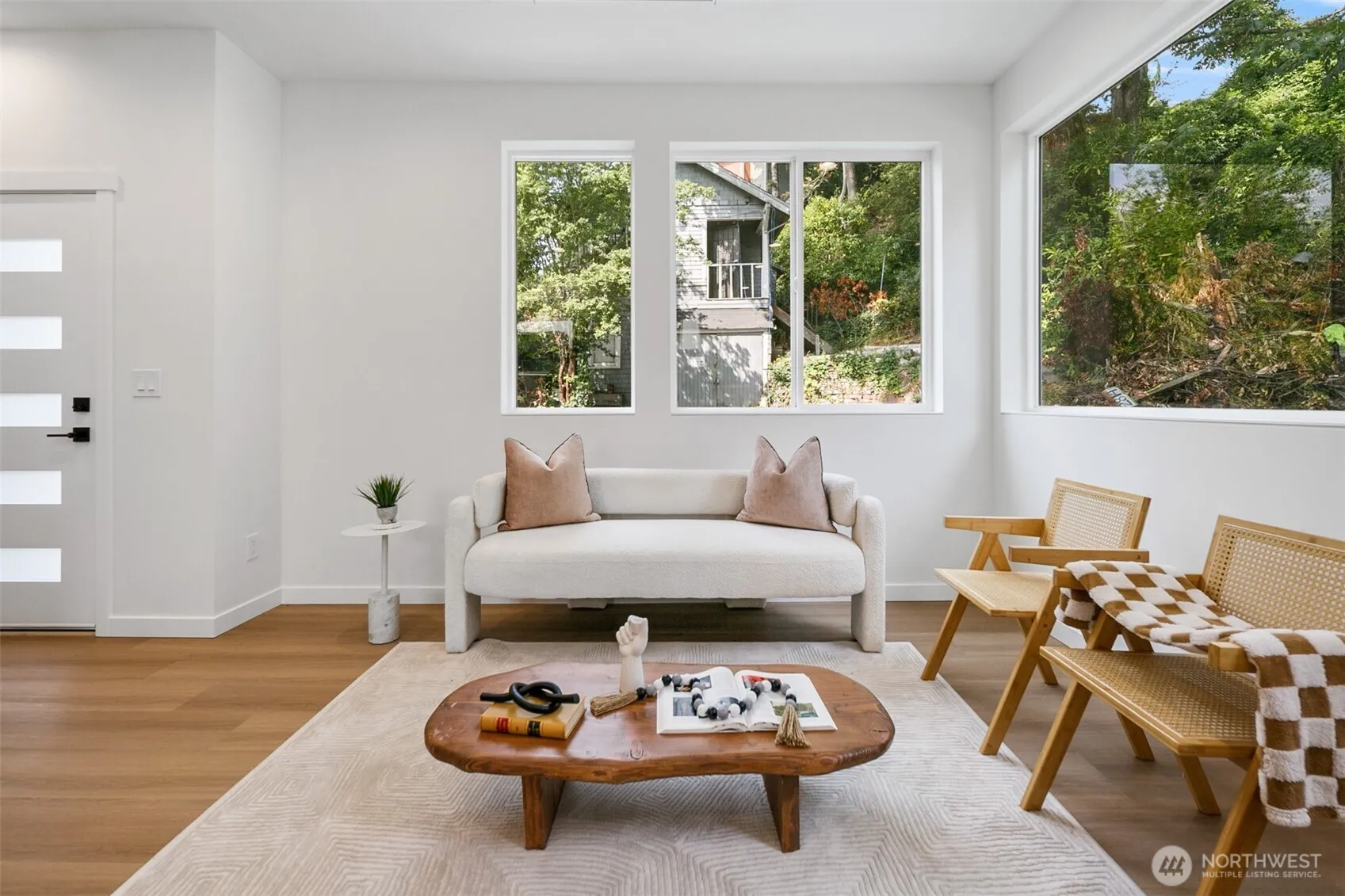 Property photo for 2809 S Grand Street, Seattle photo 4