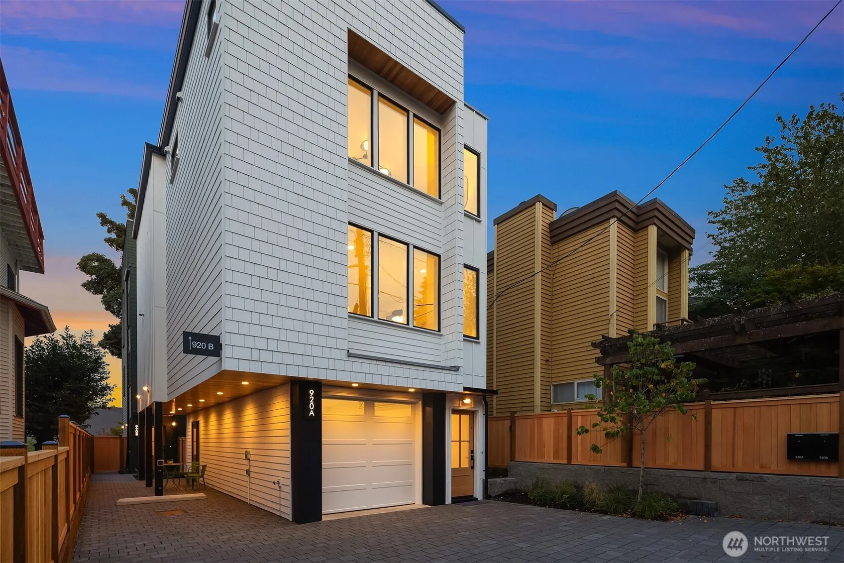 Property photo for 920 34th Avenue #a, Seattle