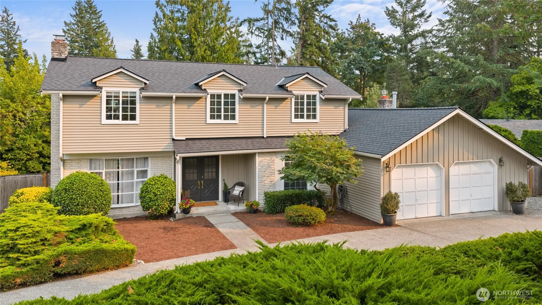 Property photo for 930 179th Place Ne, Bellevue