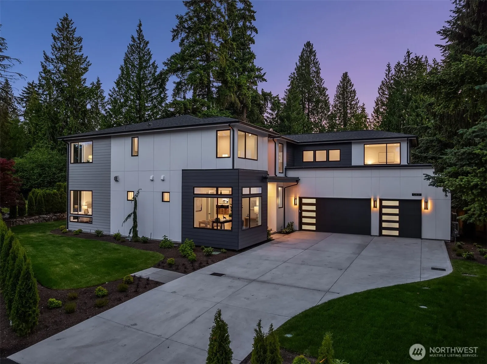 Property photo for 12831 Ne 80th Street, Kirkland photo 3