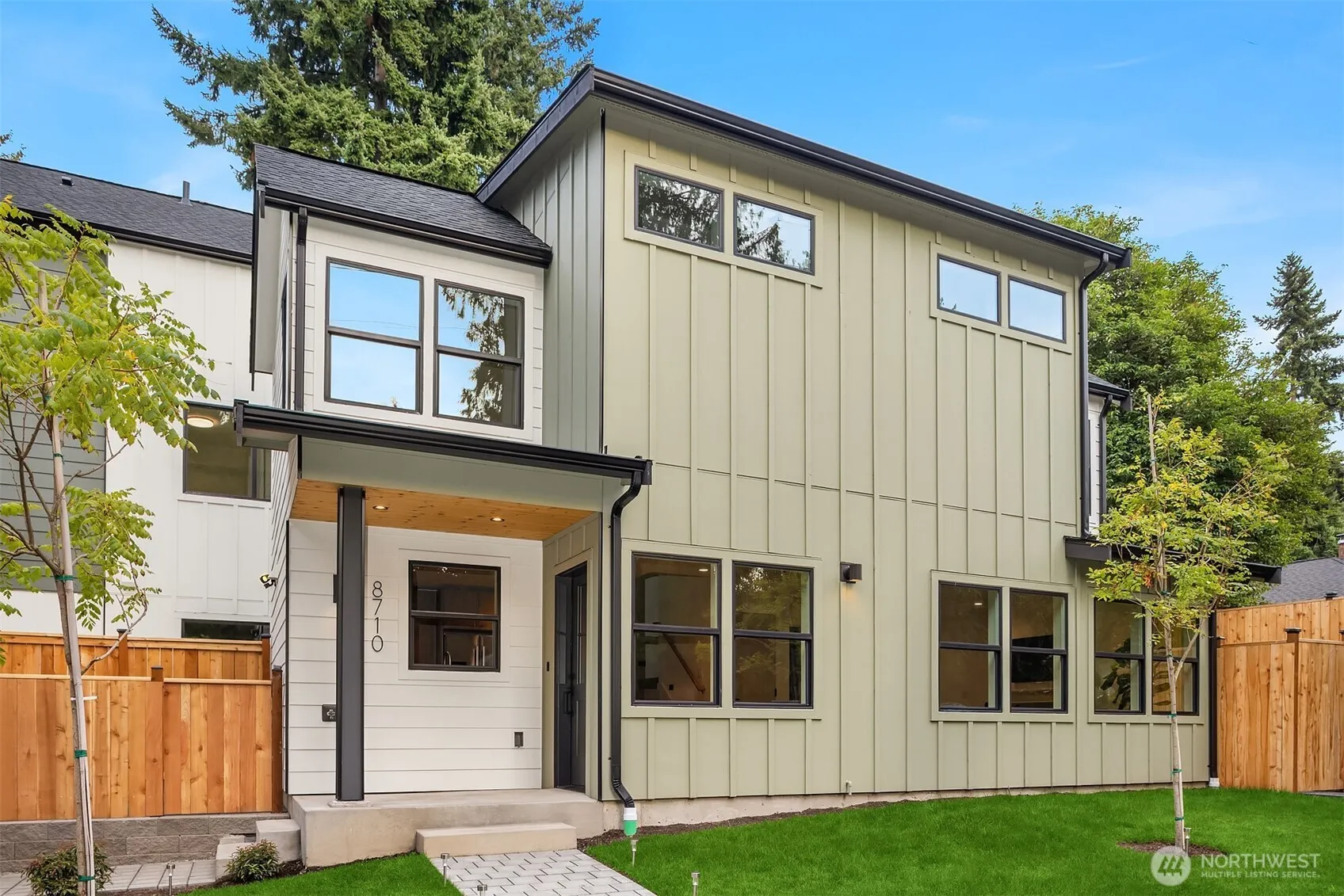 Property photo for 8710 30th Avenue Ne, Seattle photo 2