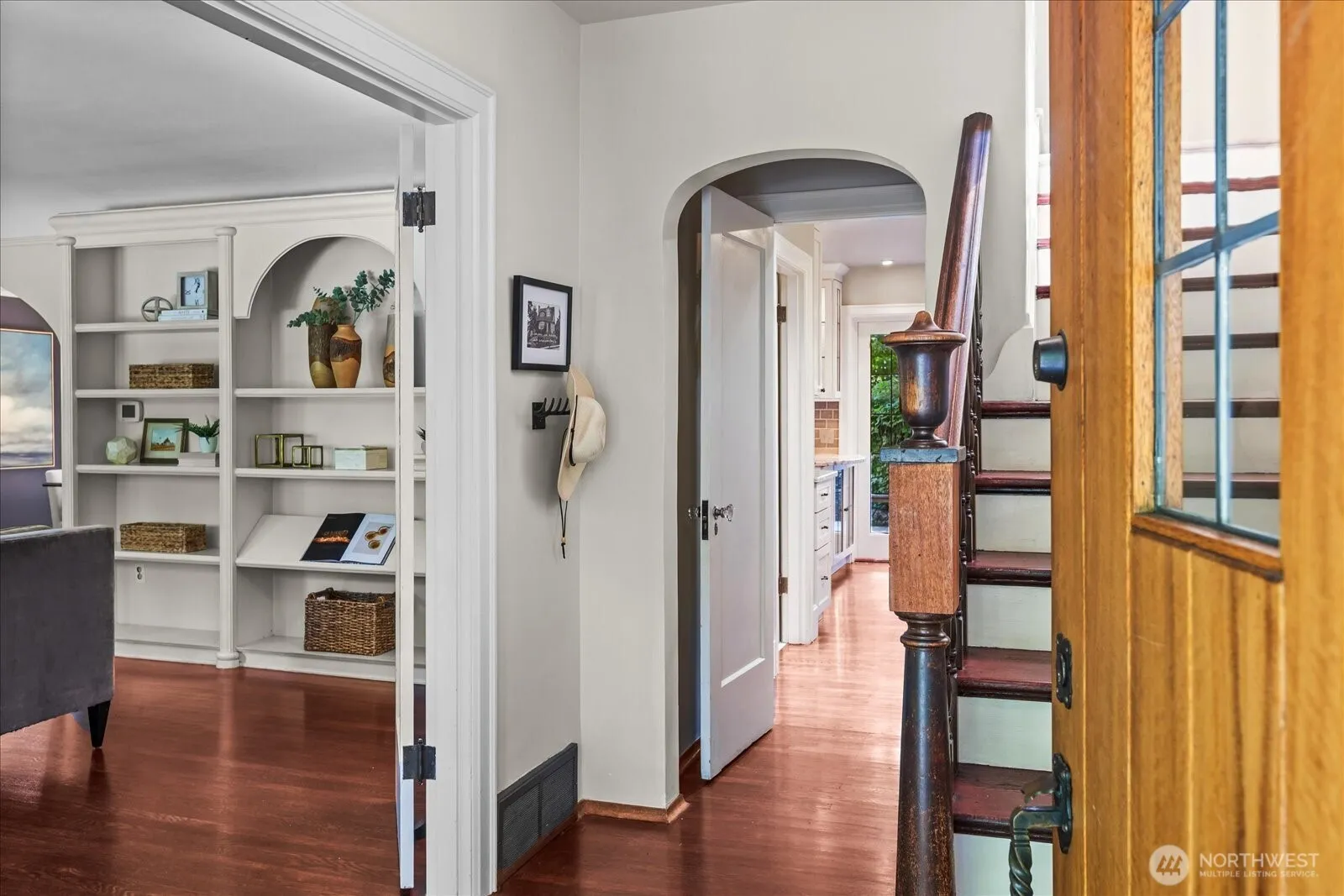 Property photo for 2051 Interlaken Place E, Seattle photo 3