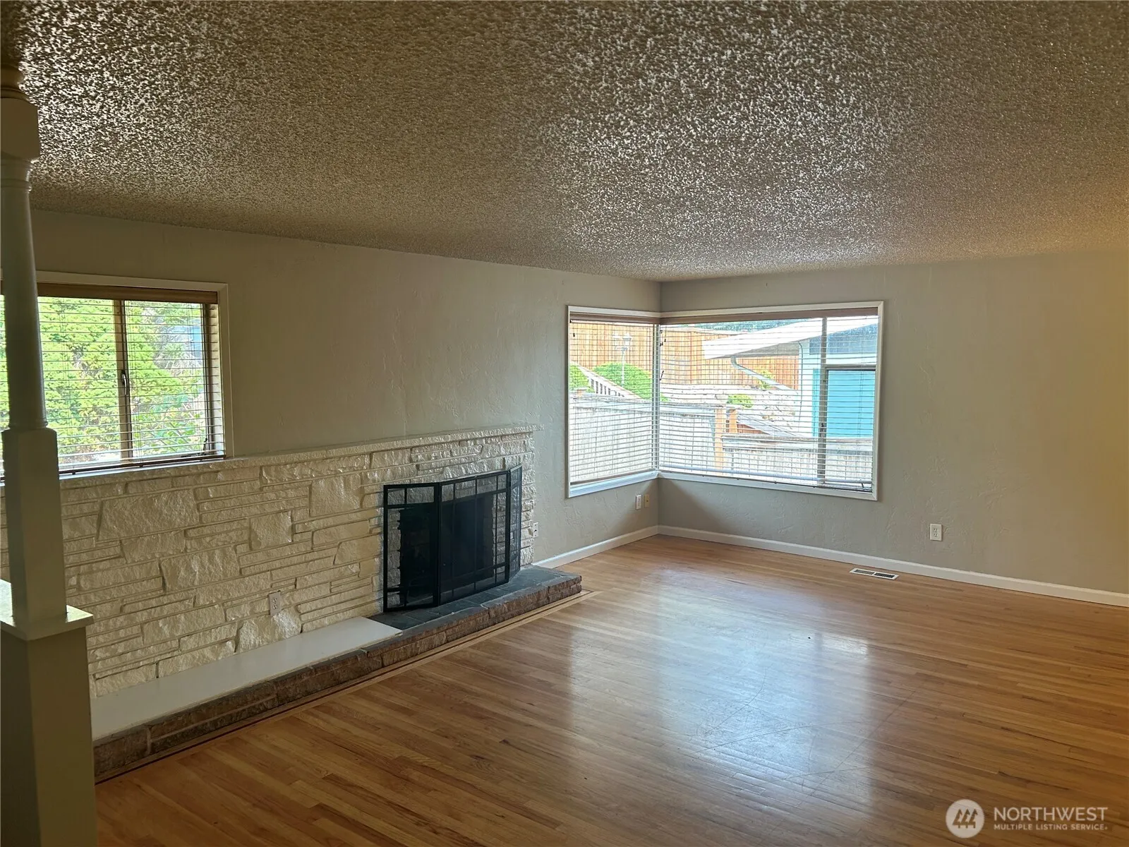 Property photo for 6605 S 127th Place, Seattle photo 4