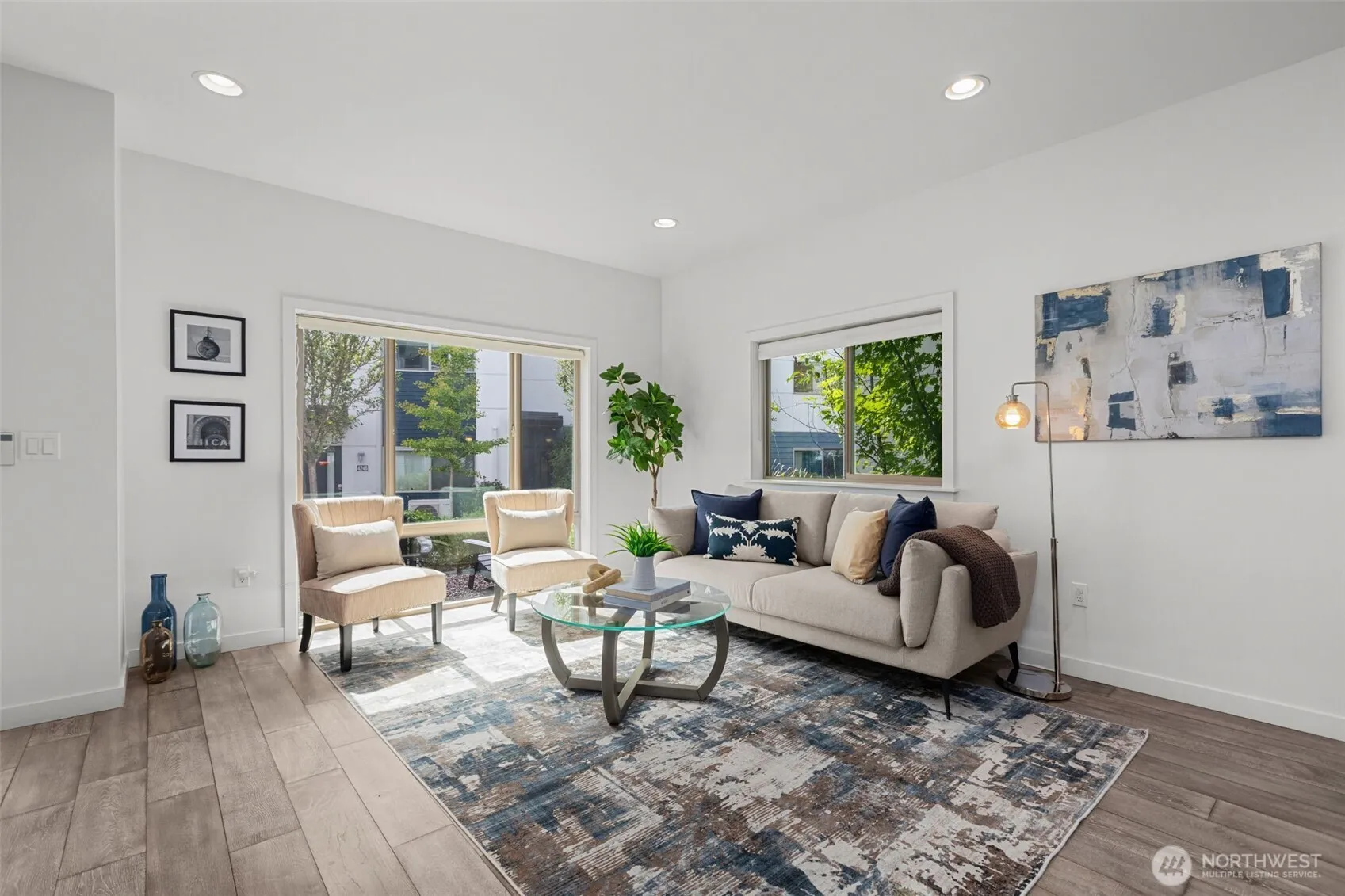 Property photo for 4264 S Greenbelt Station Drive, Seattle photo 5