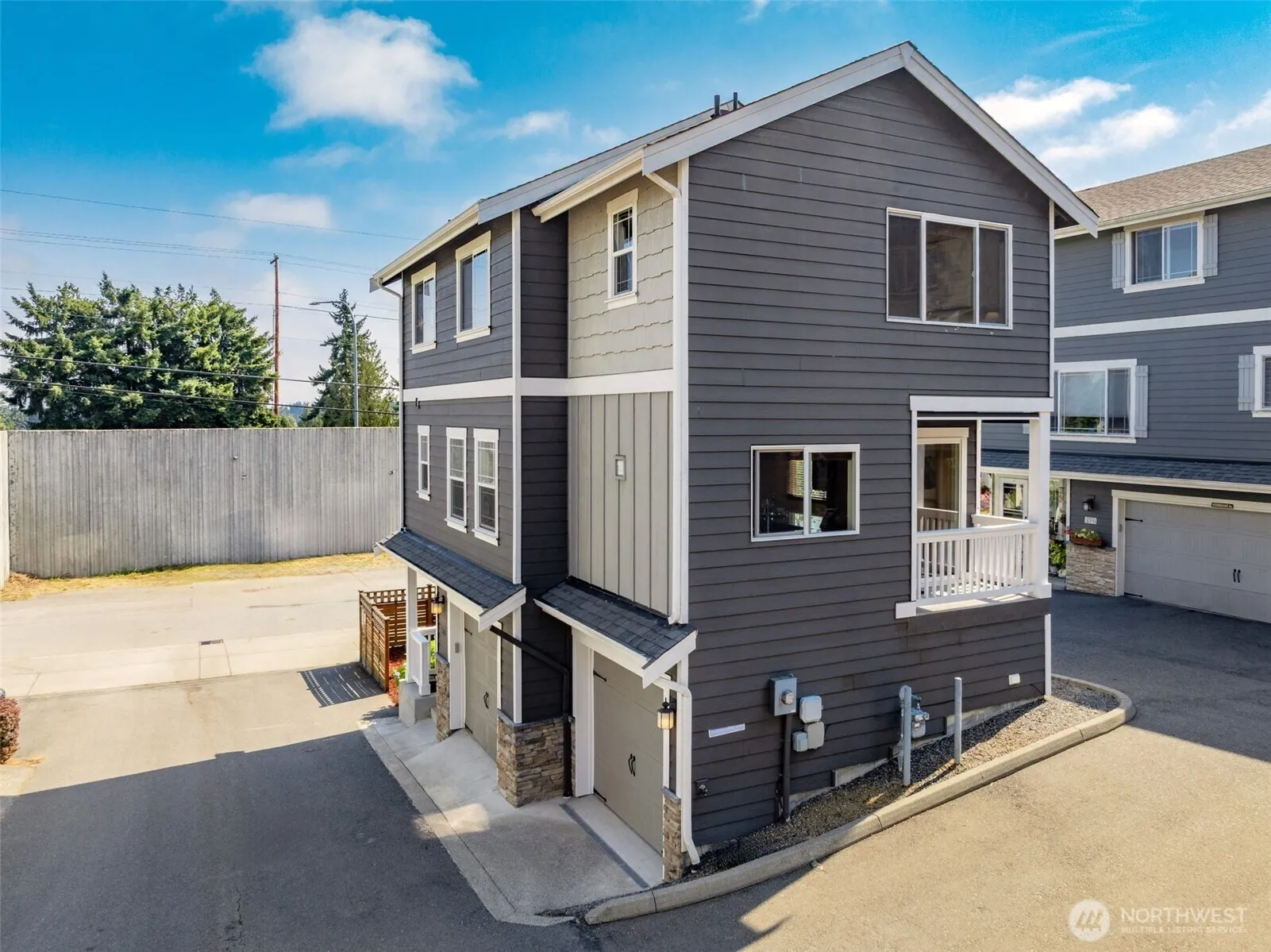Property photo for 3302 132nd Place Sw, Lynnwood photo 2