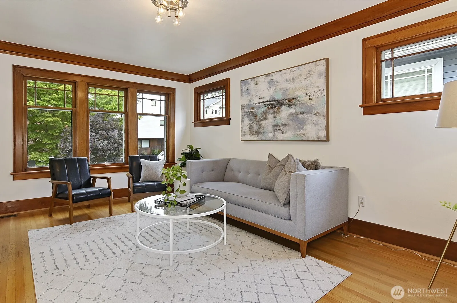Property photo for 5722 25th Avenue Ne, Seattle photo 3