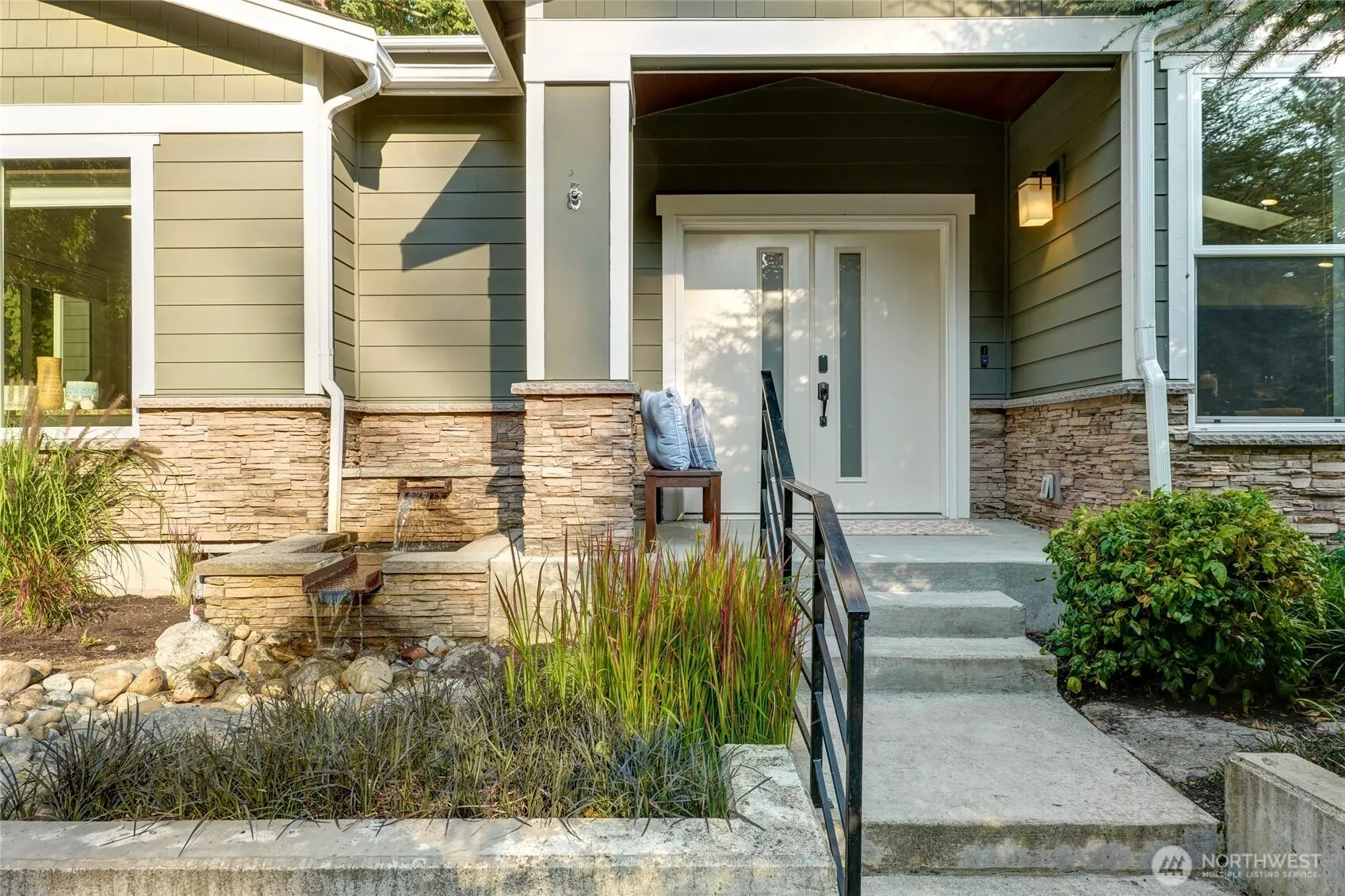 Property photo for 11752 82nd Avenue Ne, Kirkland photo 4