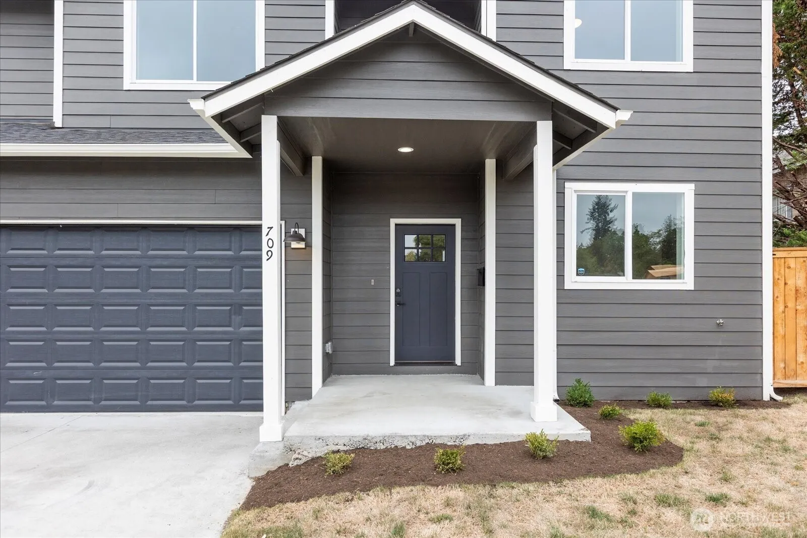 Property photo for 709 S 96th Street, Tacoma photo 4