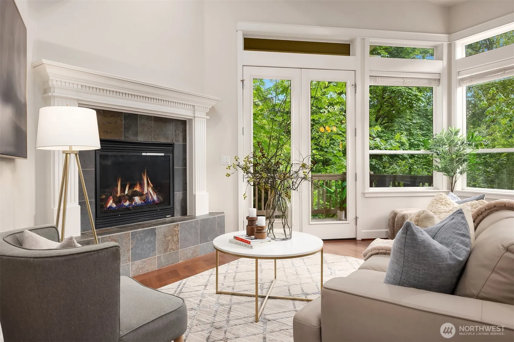 Property photo for 11005 Ne 100th Place, Kirkland