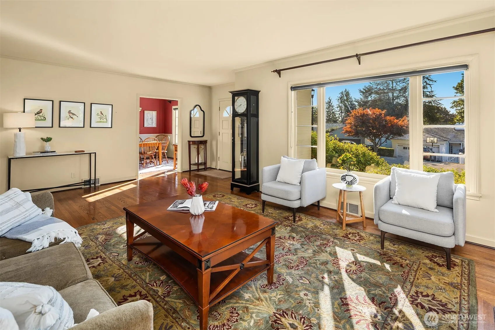Property photo for 10322 15th Avenue Nw, Seattle photo 5