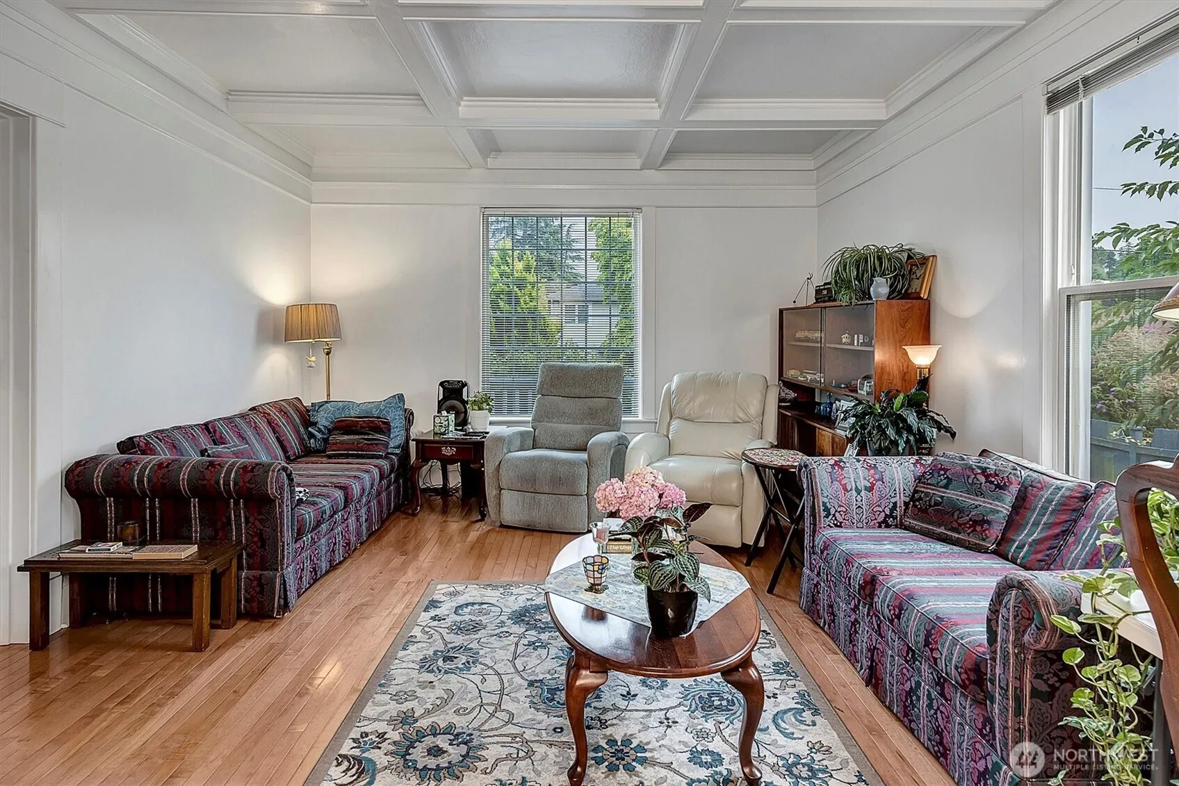 Property photo for 5035 49th Avenue Sw, Seattle photo 4