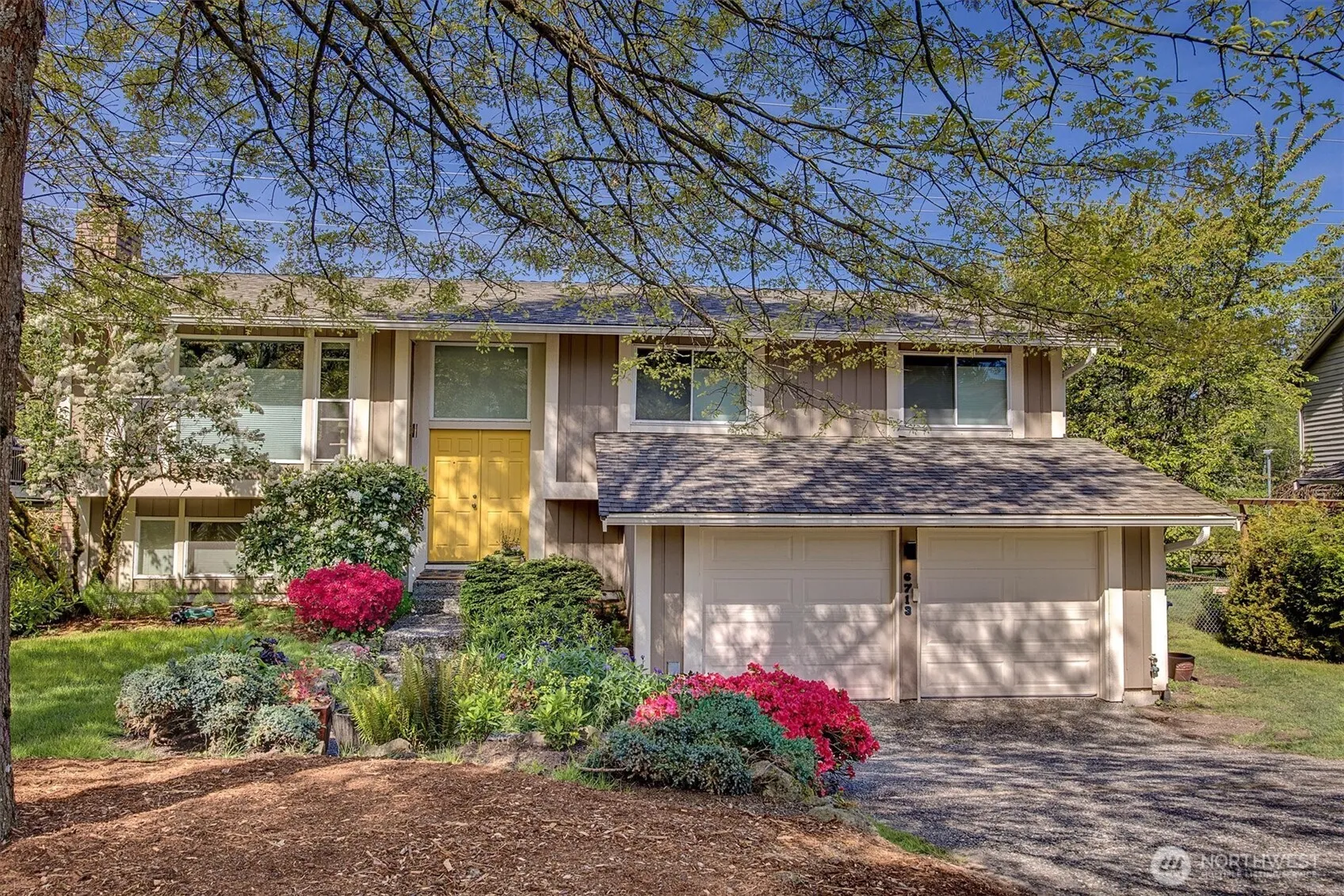 Property photo for 6713 128th Avenue Se, Bellevue