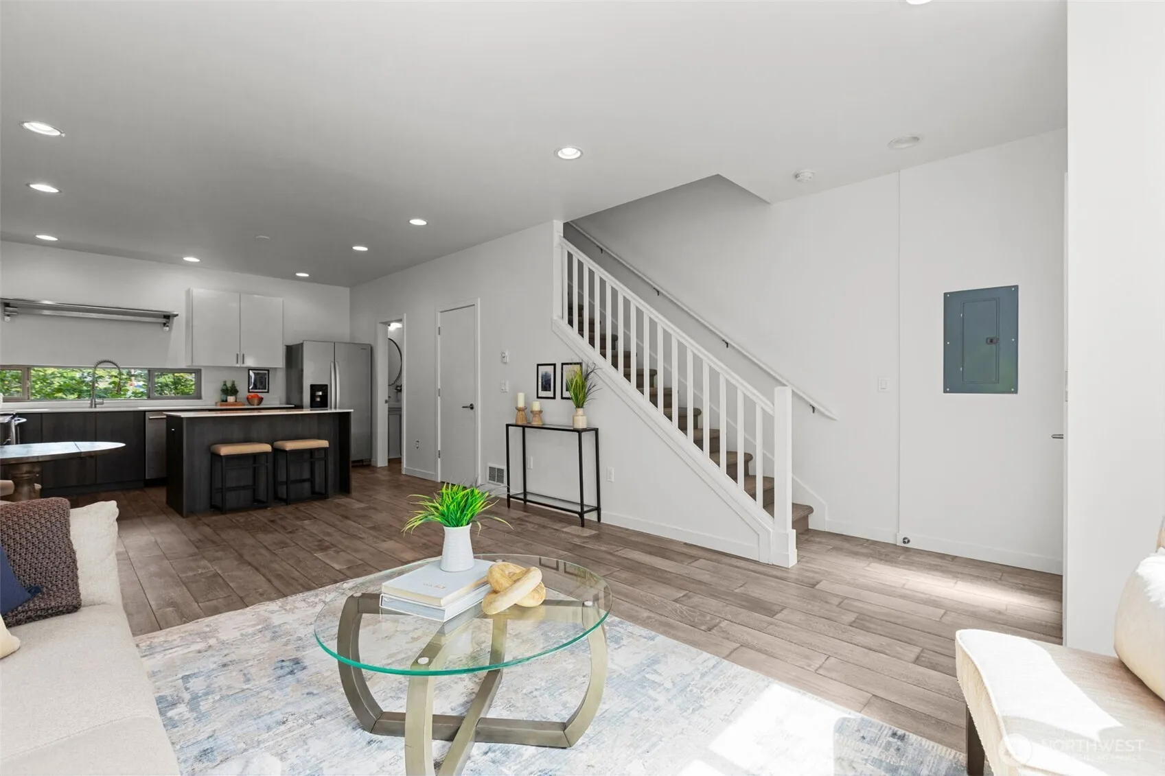 Property photo for 4264 S Greenbelt Station Drive, Seattle photo 3