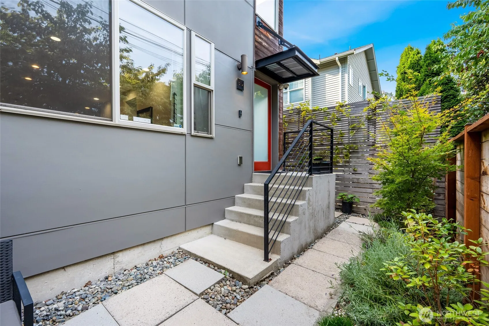 Property photo for 319 21st Avenue, Seattle photo 4