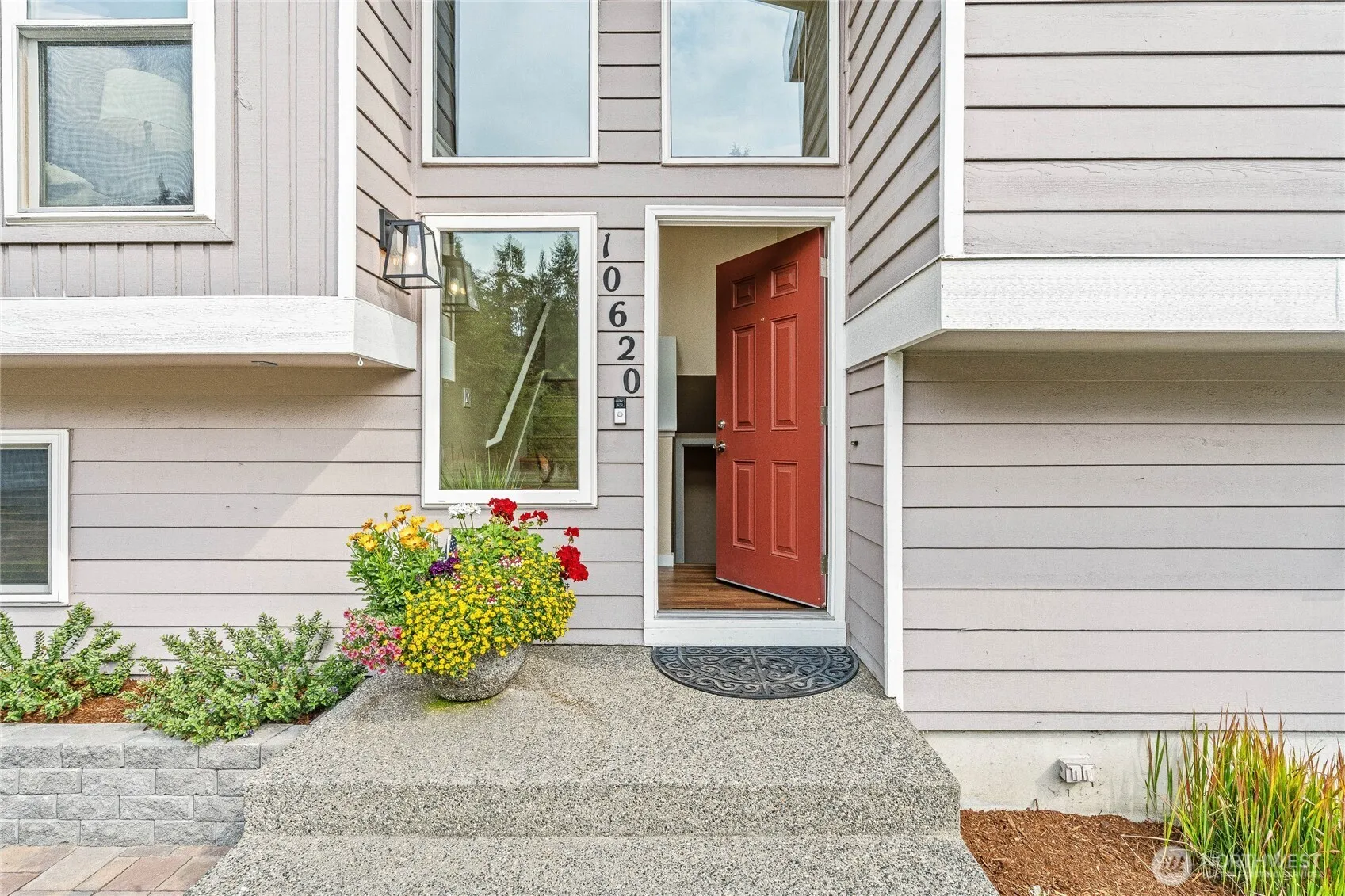 Property photo for 10620 Ne 146th St, Bothell photo 3