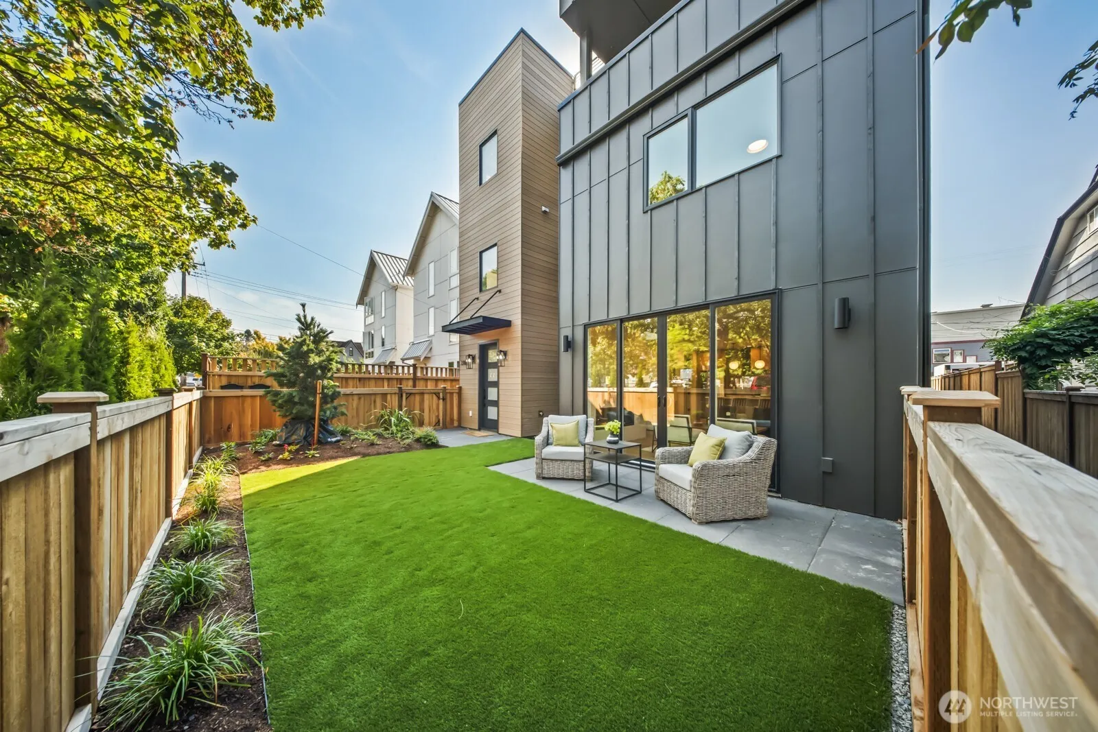 Property photo for 2767 59th Avenue Sw, Seattle photo 3