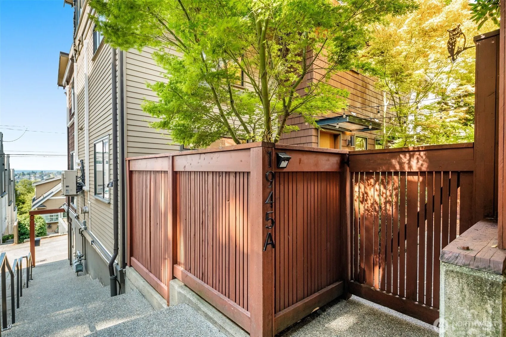 Property photo for 1945 7th Avenue W #a, Seattle photo 2