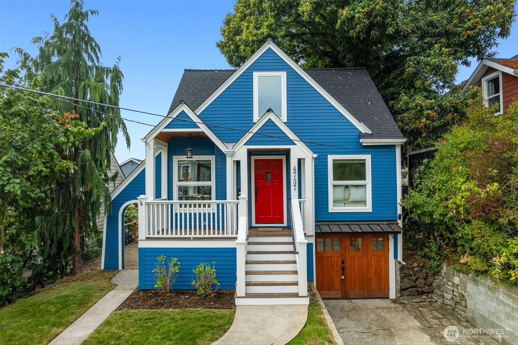 Property photo for 4737 34th Ave Ne, Seattle