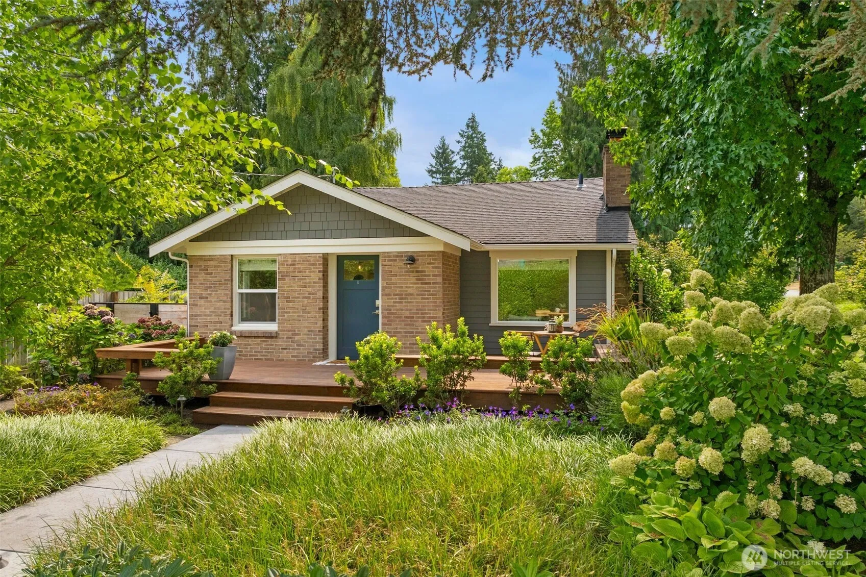 Property photo for 3203 Ne 94th Street, Seattle
